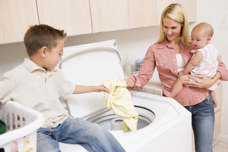 Nguy hiểm tiềm ẩn cho trẻ nhỏ từ chiếc máy giặt